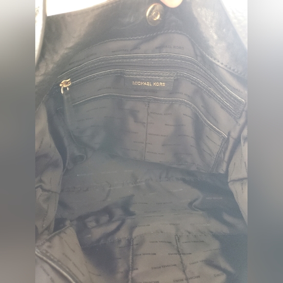 Michael Kors Astor black satchel with gold studs - Picture 6 of 10